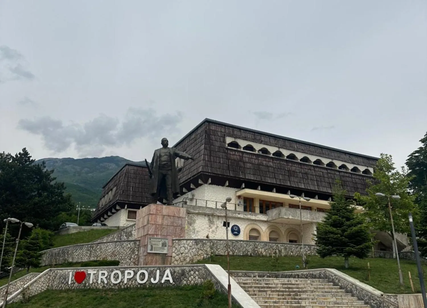 Blackmountain Hotel Bajram Curri