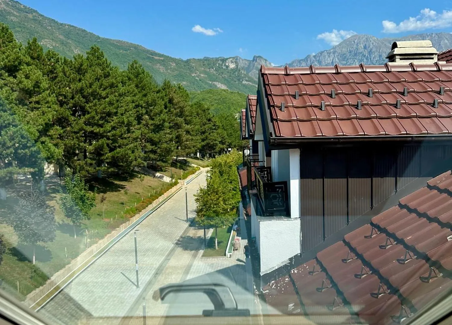 Blackmountain Hotel Bajram Curri アルバニア